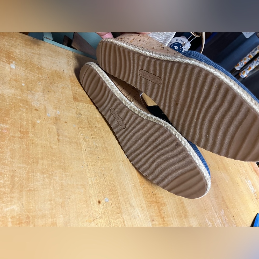 BareTraps Blue and Tan Wedges - Picture 3 of 6